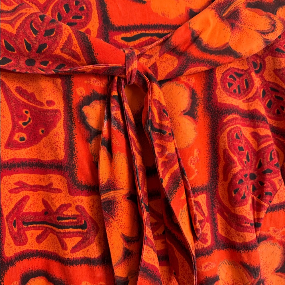 Vibrant Orange and Red Patterned dress VINTAGE